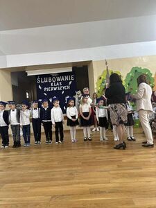 Pierwszaki z Jaroszowa już po uroczystym Pasowaniu 