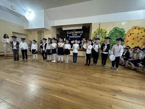 Pierwszaki z Jaroszowa już po uroczystym Pasowaniu 