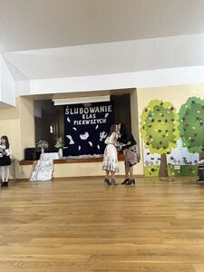 Pierwszaki z Jaroszowa już po uroczystym Pasowaniu 