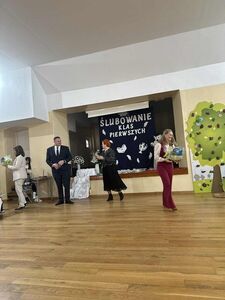 Pierwszaki z Jaroszowa już po uroczystym Pasowaniu 