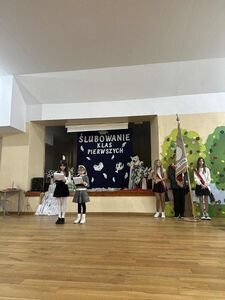 Pierwszaki z Jaroszowa już po uroczystym Pasowaniu 