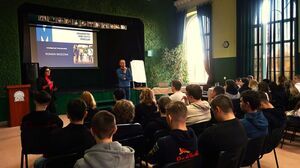 Rozwój, emocje, komunikacja – uczniowie Zespołu Szkół w centrum inspirujących warsztatów z WSB Merito.