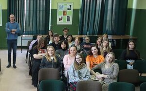 Rozwój, emocje, komunikacja – uczniowie Zespołu Szkół w centrum inspirujących warsztatów z WSB Merito.