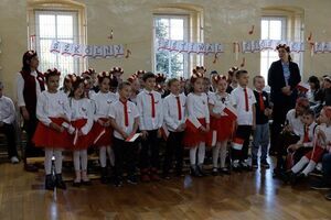 Nie ma sprawy ważniejszej niż Polska – akademia z okazji Narodowego Święta Niepodległości w ZSP w Jaroszowie