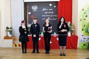 Nie ma sprawy ważniejszej niż Polska – akademia z okazji Narodowego Święta Niepodległości w ZSP w Jaroszowie