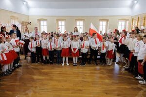 Nie ma sprawy ważniejszej niż Polska – akademia z okazji Narodowego Święta Niepodległości w ZSP w Jaroszowie