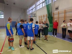 Mikołajkowy turniej szkół specjalnych: rywalizacja, nagrody i wspólna radość