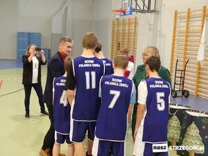 Mikołajkowy turniej szkół specjalnych: rywalizacja, nagrody i wspólna radość