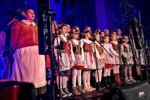 „Dzień jeden w roku” w wyjątkowej oprawie. Czerwone Gitary oczarowały Strzegom
