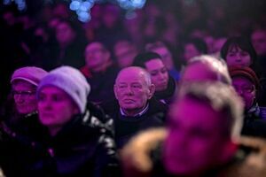 „Dzień jeden w roku” w wyjątkowej oprawie. Czerwone Gitary oczarowały Strzegom