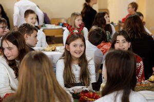 Premiera Jasełek oraz wigilia szkolna w Zespole Szkolno-Przedszkolnym w Jaroszowie