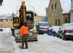 Odśnieżanie miasta.