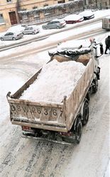 Odśnieżanie miasta.