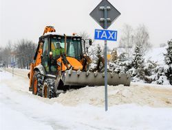 Odśnieżanie miasta.