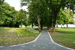 Park przy ul. Jeleniogórskiej