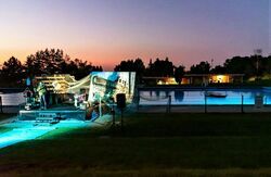 Niesamowity spektakl „Boży Lew” na świebodzickim basenie
