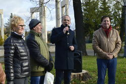 „Seniorzy Pokoleniom” - akcja sadzenia drzewek