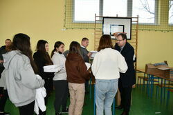Przystosowanie pomieszczeń do  tymczasowego zakwaterowania  ukraińskich rodzin W Szkole Podstawowej Integracyjnej. 