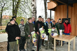 Uczestnicy zawodów z Burmistrzem Miasta