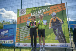 Dekoracja uczestniów Ligi MTB XC Aglomeracji Wałbrzyskiej