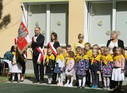 Przedszkolaki podczas uroczystości 