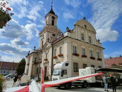 Zabytkowy szybowiec, najdłuższy food truck w Polsce Mickiewicz