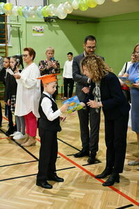 Uroczystość pasowania na ucznia w Szkole Podstawowej nr 3 im. Władysława Broniewskiego w Świebodzicach