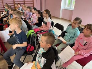 Uczniowie SP nr 1 na zajęciach bibliotecznych