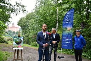 briefing prasowy dotyczący akcji Sprzątnijmy Park Książański 5