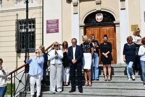 Uczniowie zatańczyli Poloneza