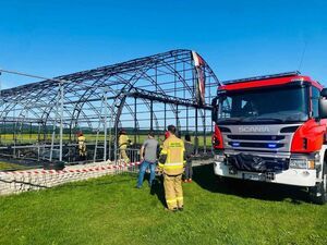 Spłonął hangar na Lotnisku Gminnym w Świebodzicach