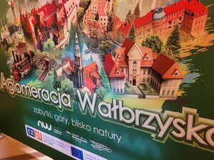 Miasto Świebodzice na konferencji poświęconej turystyce wojennej