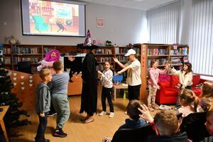 Czwarty dzien ferii z biblioteką