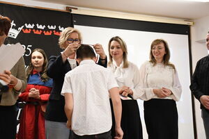 Apel z okazji 1000-lecia koronacji Bolesława Chrobrego w Szkole Podstawowej nr 2