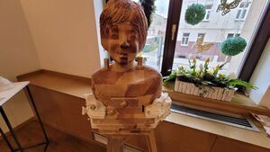 Rzeźby Romana Borowicza w Miejskim Domu Kultury