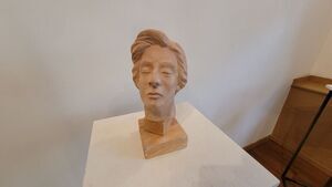 Rzeźby Romana Borowicza w Miejskim Domu Kultury
