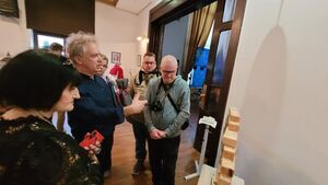 Rzeźby Romana Borowicza w Miejskim Domu Kultury