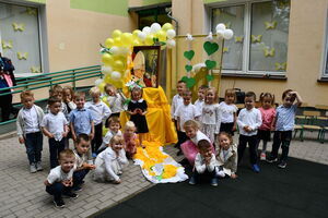 Uroczyste obchody 20-lecia nadania imienia Jana Pawła II Przedszkolu nr 2