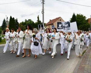 Kobiety dla kobiet przeciw wojnie