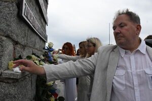 Kobiety dla kobiet przeciw wojnie