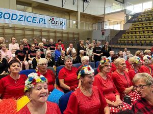 I Przegląd Zespołów Tanecznych Seniorów „Dance Marathon 60+” uroczyście otworzył Senioralia 2025 w Świebodzicach