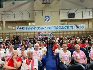 I Przegląd Zespołów Tanecznych Seniorów „Dance Marathon 60+” uroczyście otworzył Senioralia 2025 w Świebodzicach