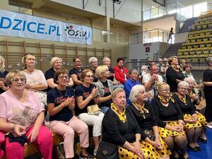I Przegląd Zespołów Tanecznych Seniorów „Dance Marathon 60+” uroczyście otworzył Senioralia 2025 w Świebodzicach