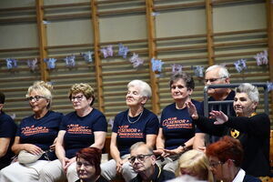 I Przegląd Zespołów Tanecznych Seniorów „Dance Marathon 60+” uroczyście otworzył Senioralia 2025 w Świebodzicach