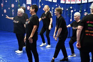 I Przegląd Zespołów Tanecznych Seniorów „Dance Marathon 60+” uroczyście otworzył Senioralia 2025 w Świebodzicach