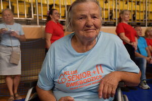 I Przegląd Zespołów Tanecznych Seniorów „Dance Marathon 60+” uroczyście otworzył Senioralia 2025 w Świebodzicach
