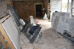 Trwa gruntowny remont lokalu. Powstanie tam mieszkanie wspomagane