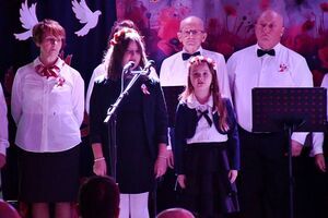 Wieczornica Patriotyczna w Świebodzicach – wzruszający hołd dla Niepodległej