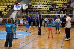 Mini Liga Siatkówki w Świebodzicach – sportowe emocje i młodzieńcza energia!