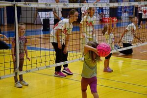 Mini Liga Siatkówki w Świebodzicach – sportowe emocje i młodzieńcza energia!